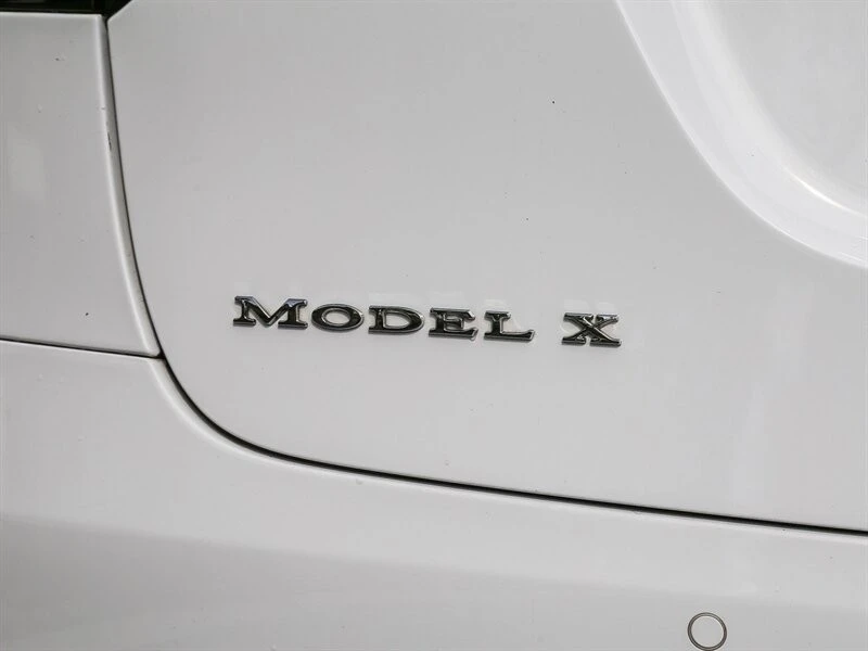 2016 Tesla Model X - Image 16 of 21