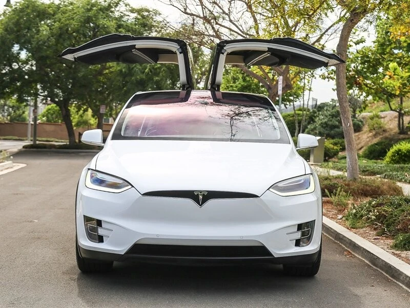 2016 Tesla Model X - Image 9 of 21
