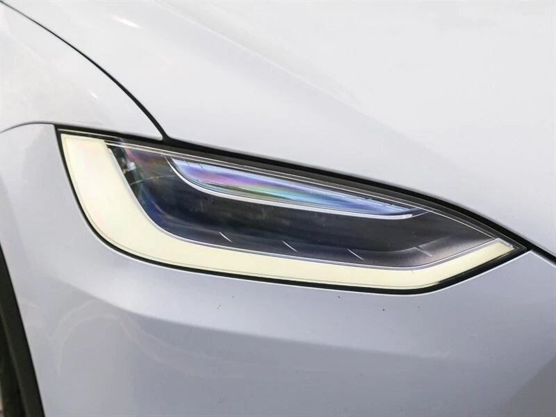 2016 Tesla Model X - Image 12 of 21