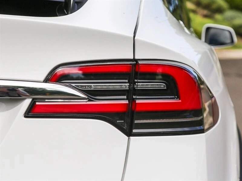 2016 Tesla Model X - Image 15 of 21