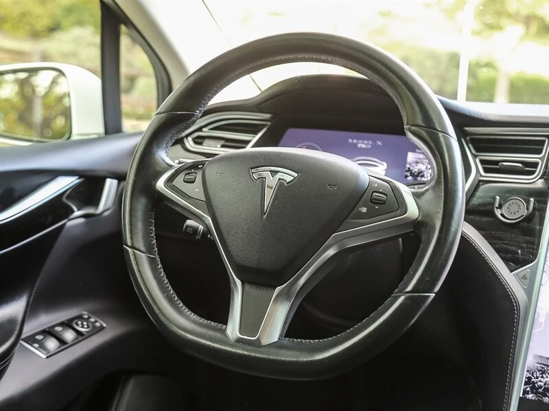 2016 Tesla Model X - Image 20 of 21
