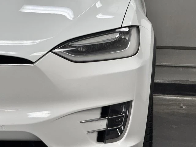 2016 Tesla Model X - Image 8 of 12