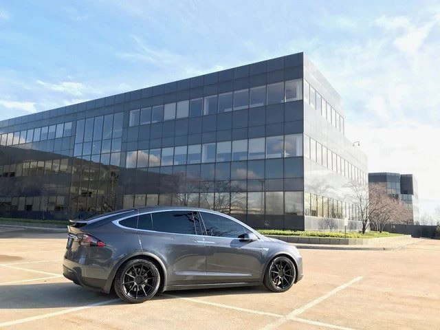 2016 Tesla Model X - Image 3 of 4