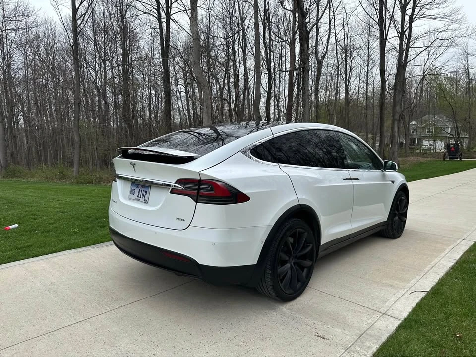2016 Tesla Model X - Image 4 of 15