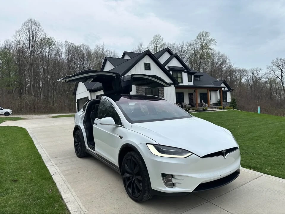 2016 Tesla Model X - Image 7 of 15