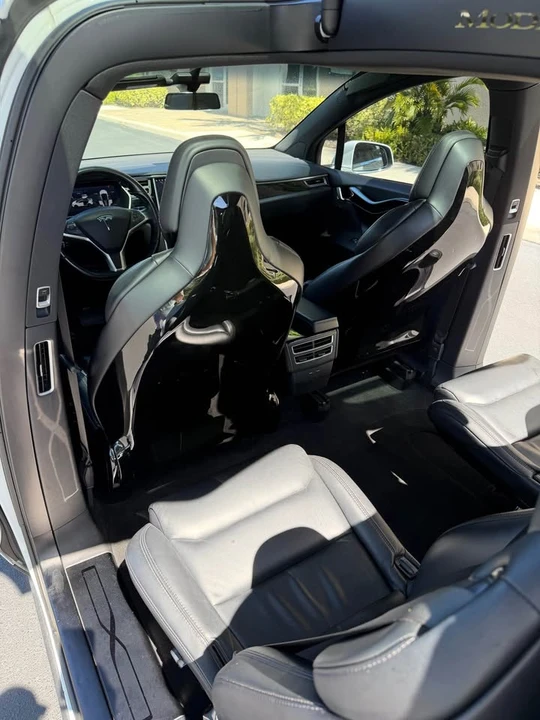2016 Tesla Model X - Image 11 of 17