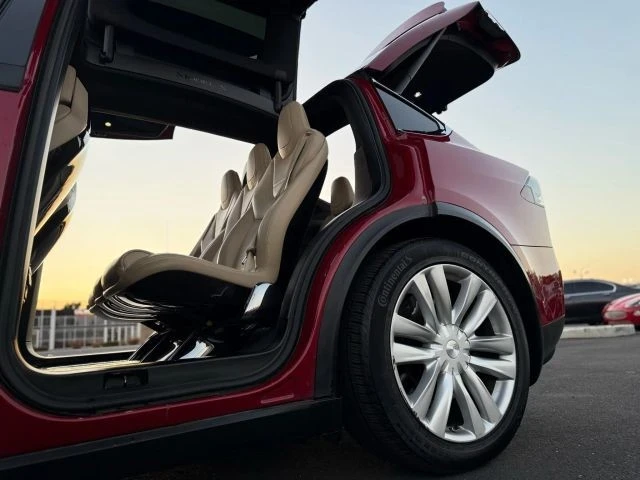 2016 Tesla Model X - Image 20 of 21