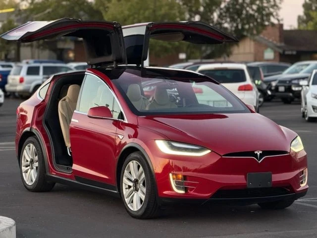 2016 Tesla Model X - Image 11 of 12