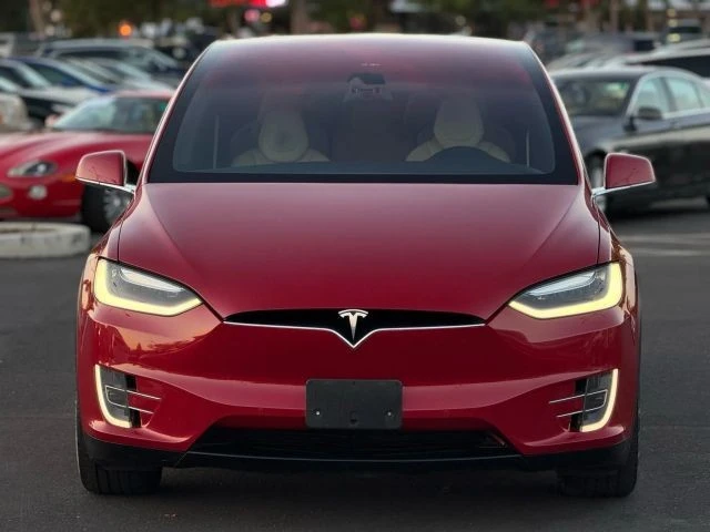2016 Tesla Model X - Image 5 of 12