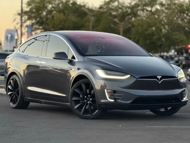 2016 Tesla Model X - Image 3 of 12