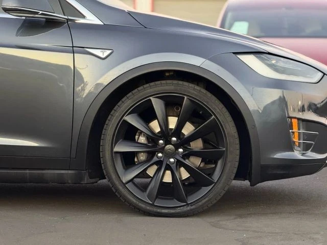 2016 Tesla Model X - Image 7 of 12