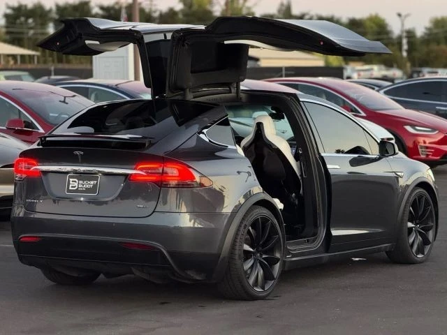 2016 Tesla Model X - Image 13 of 21