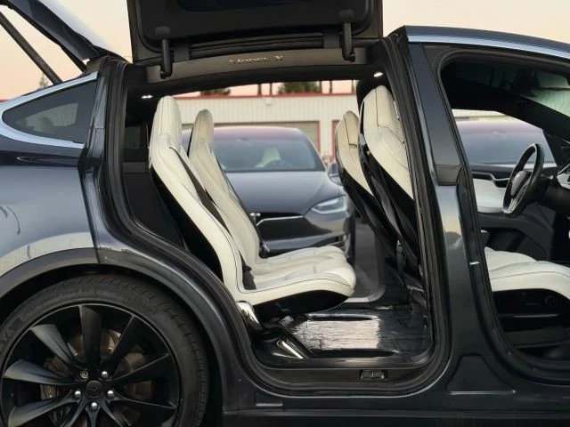 2016 Tesla Model X - Image 21 of 21