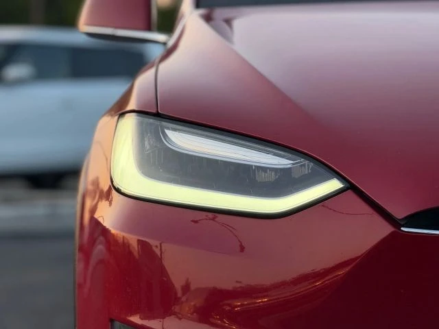 2016 Tesla Model X - Image 6 of 21