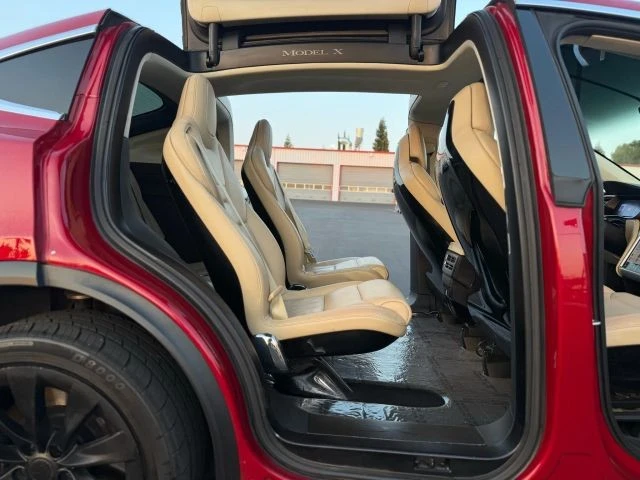 2016 Tesla Model X - Image 21 of 21