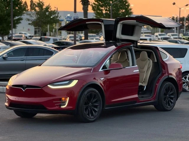 2016 Tesla Model X - Image 11 of 21