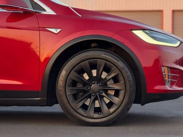 2016 Tesla Model X - Image 7 of 12