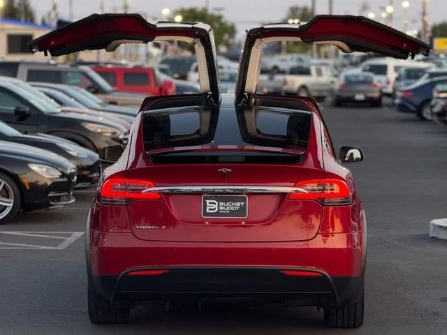 2016 Tesla Model X - Image 13 of 21