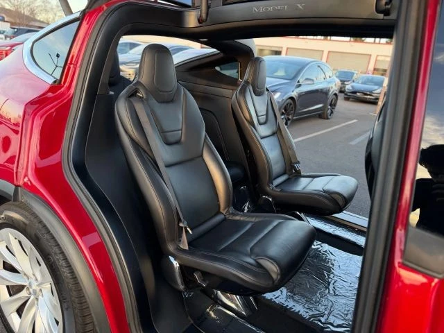 2016 Tesla Model X - Image 15 of 21