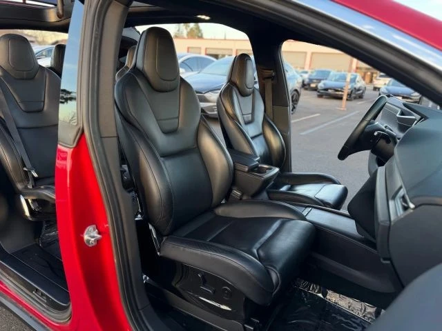 2016 Tesla Model X - Image 14 of 21