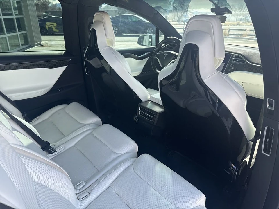 2016 Tesla Model X - Image 21 of 21
