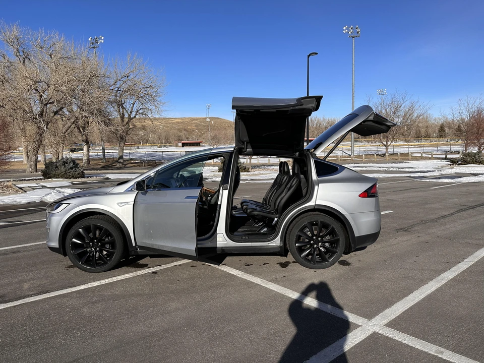 2016 Tesla Model X - Image 23 of 31