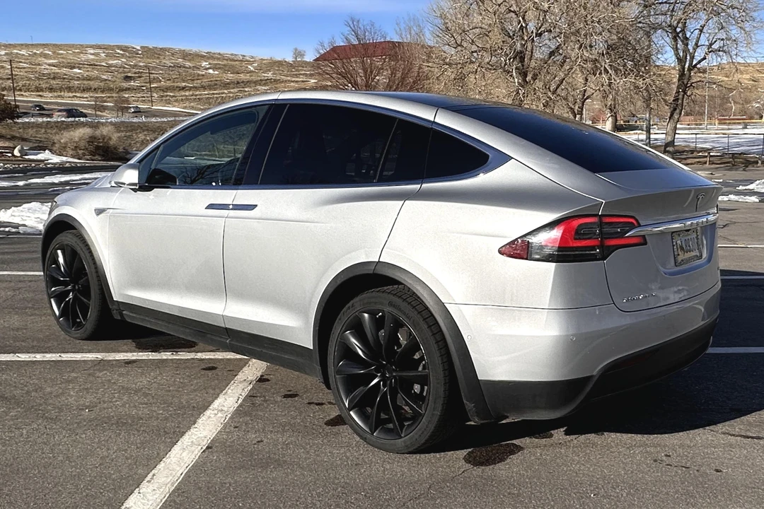2016 Tesla Model X - Image 4 of 31