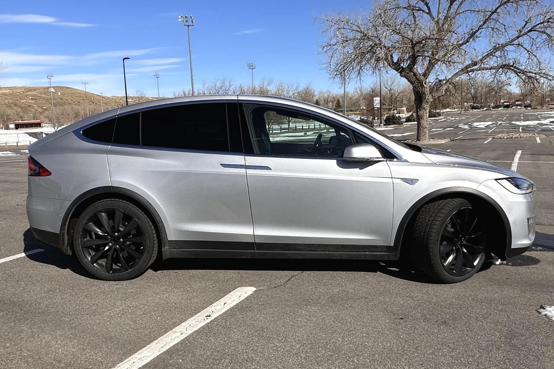 2016 Tesla Model X - Image 3 of 31