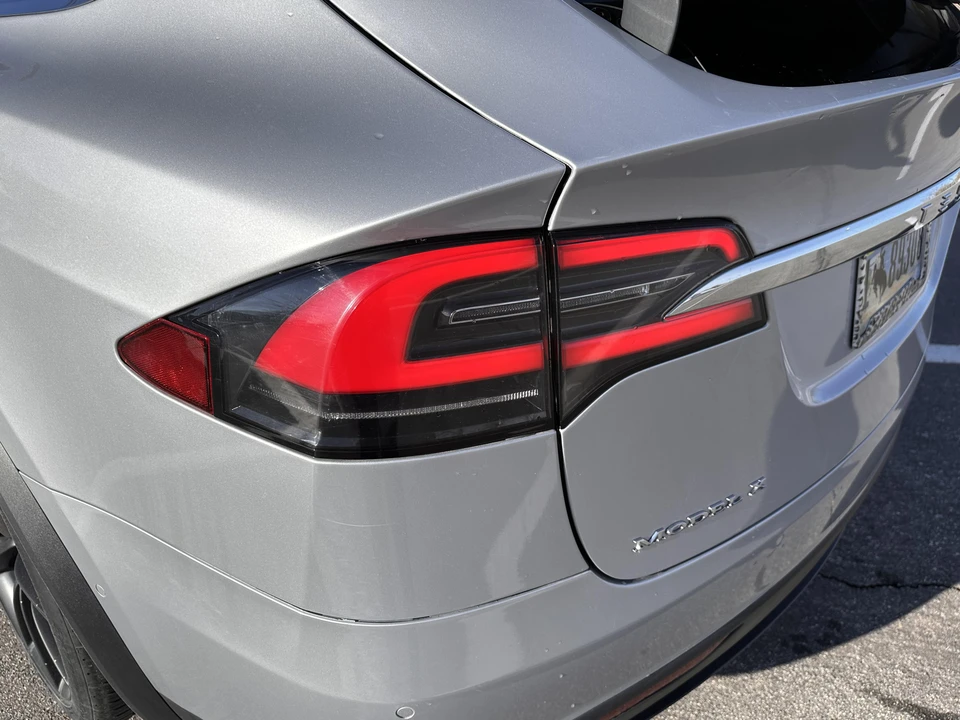 2016 Tesla Model X - Image 29 of 31