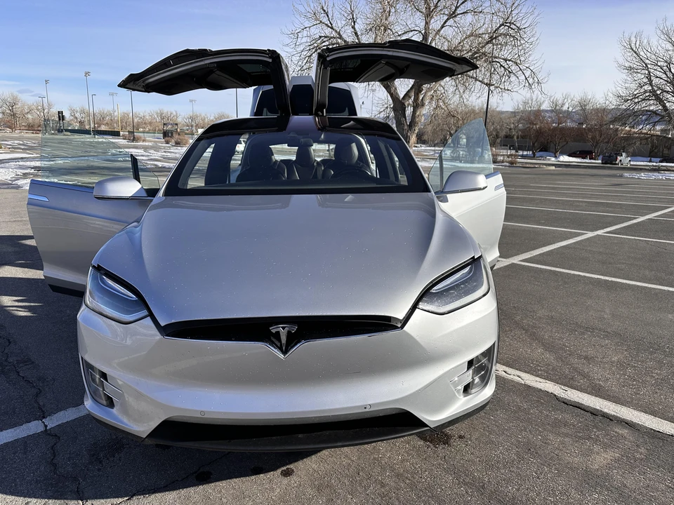 2016 Tesla Model X - Image 20 of 31