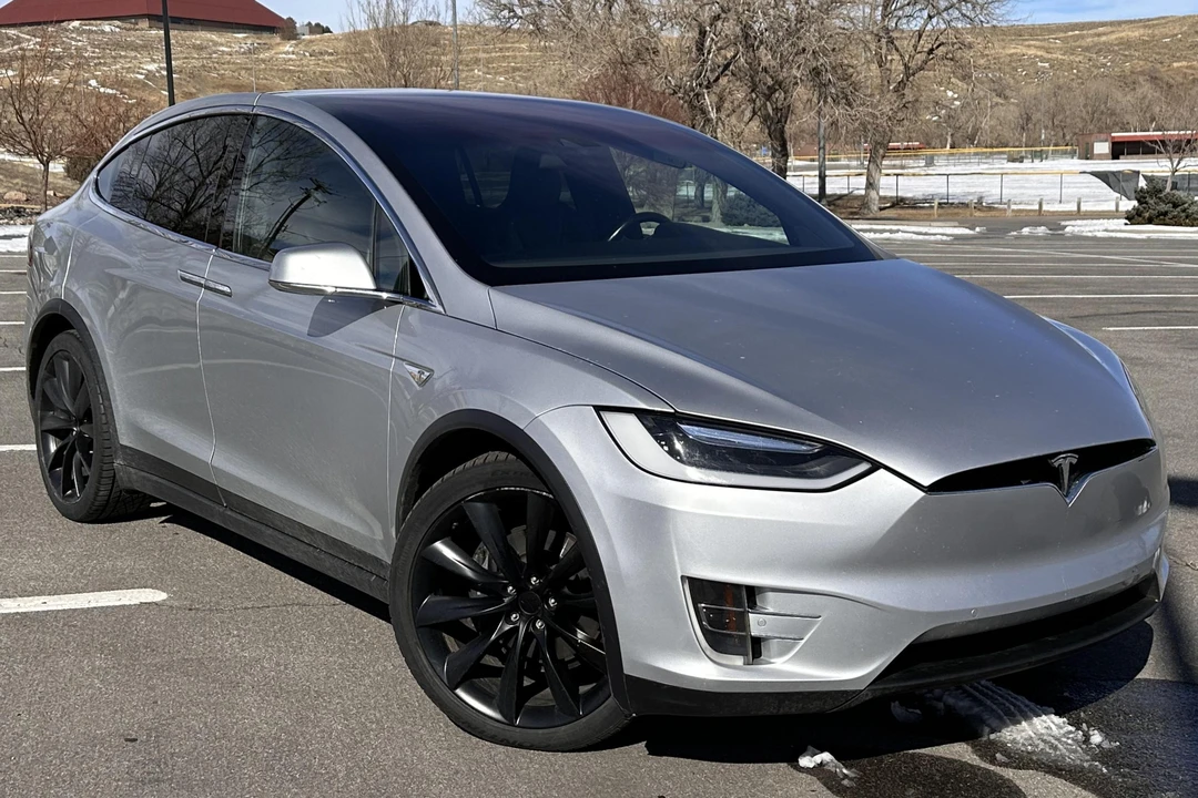 2016 Tesla Model X - Image 2 of 31