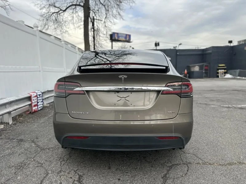 2016 Tesla Model X - Image 6 of 12