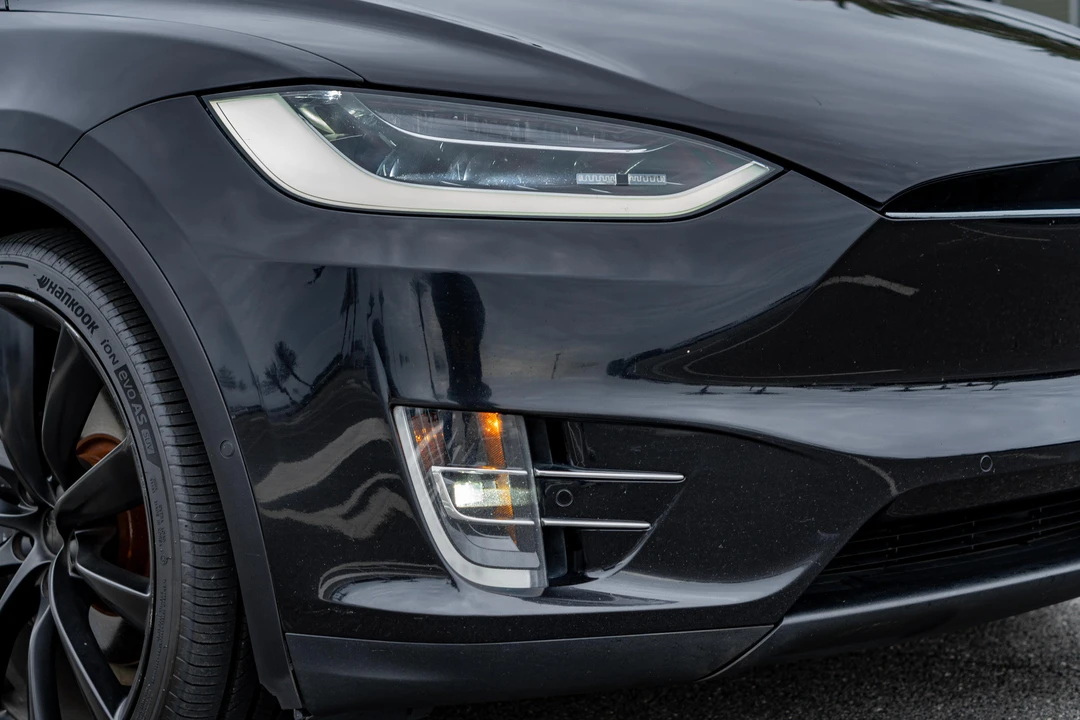 2016 Tesla Model X - Image 10 of 31