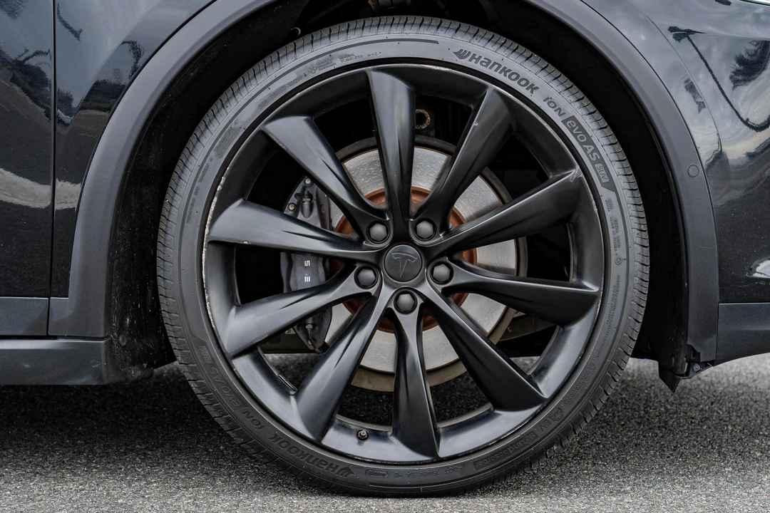 2016 Tesla Model X - Image 26 of 31