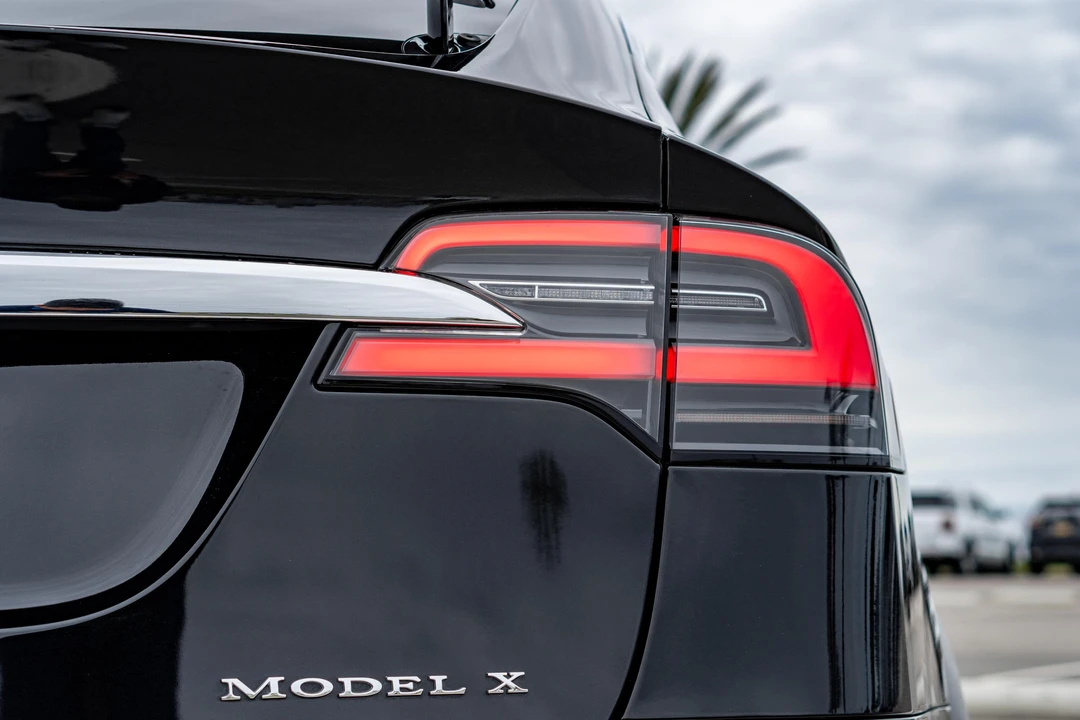 2016 Tesla Model X - Image 20 of 31