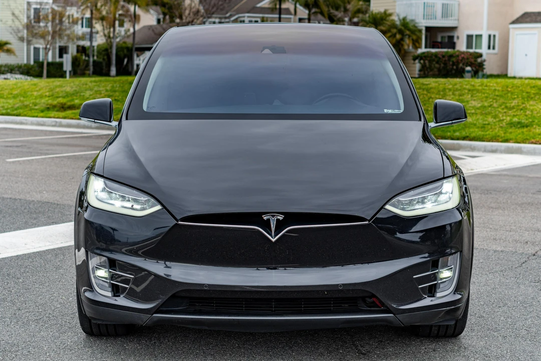 2016 Tesla Model X - Image 2 of 31