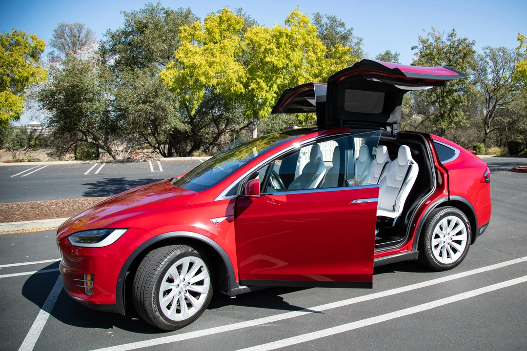 2016 Tesla Model X - Image 24 of 31
