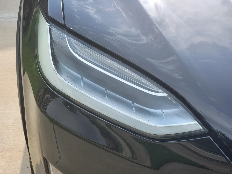2016 Tesla Model X - Image 12 of 31