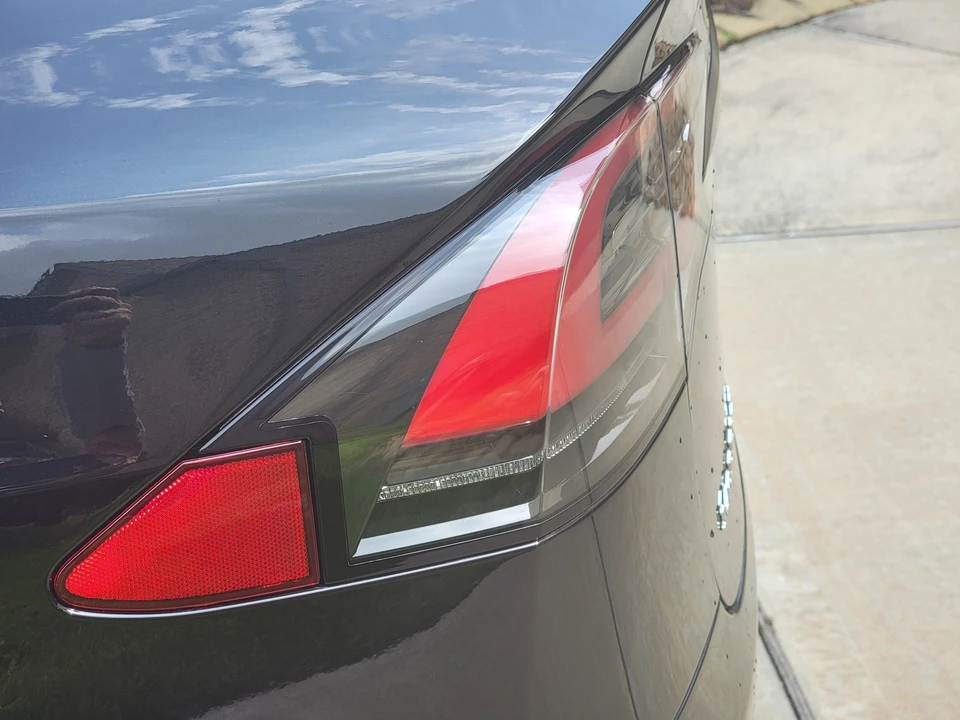 2016 Tesla Model X - Image 23 of 31