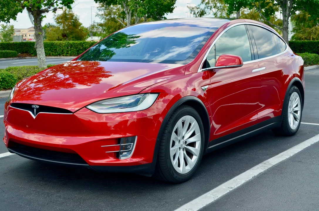 2016 Tesla Model X - Image 6 of 31