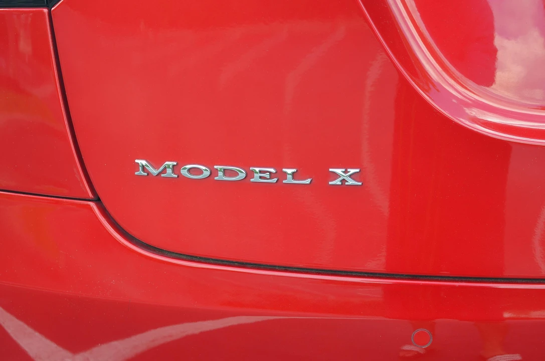 2016 Tesla Model X - Image 26 of 31
