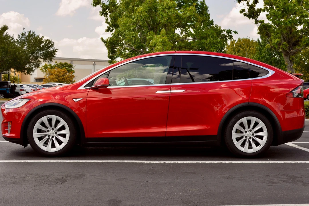 2016 Tesla Model X - Image 3 of 31