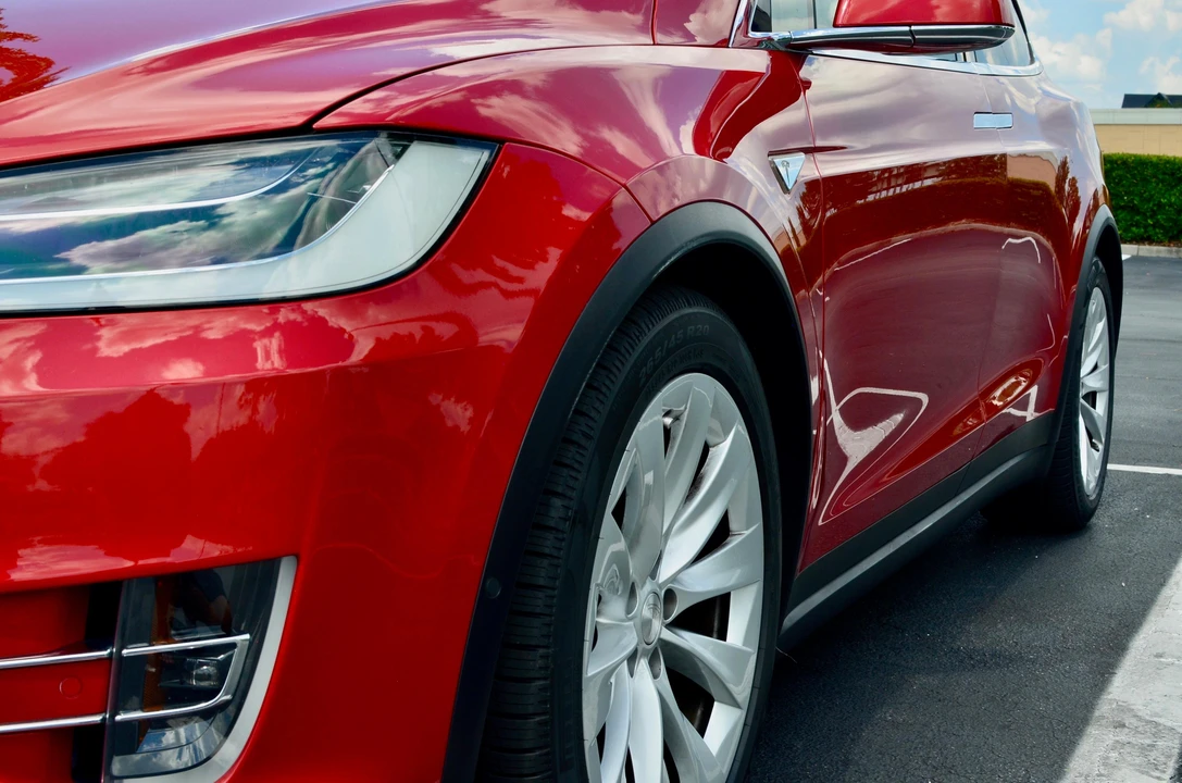 2016 Tesla Model X - Image 21 of 31