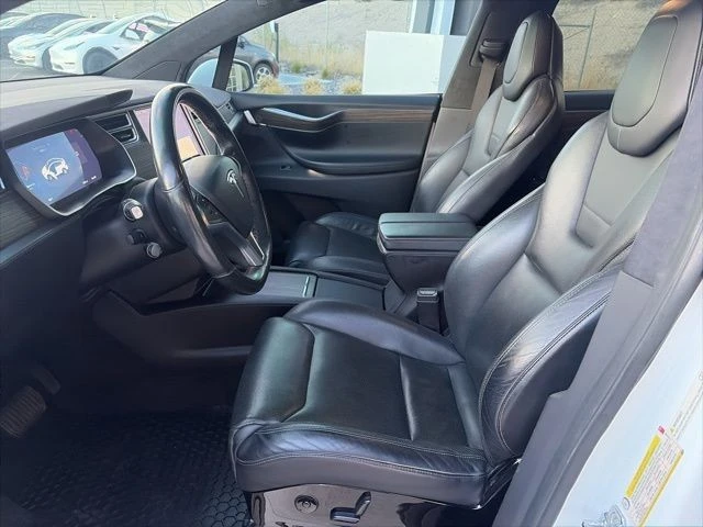 2016 Tesla Model X - Image 13 of 21