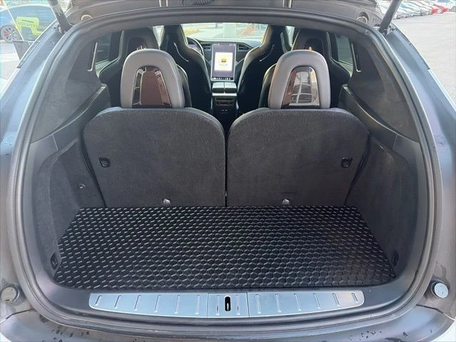 2016 Tesla Model X - Image 18 of 21