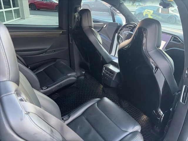 2016 Tesla Model X - Image 19 of 21