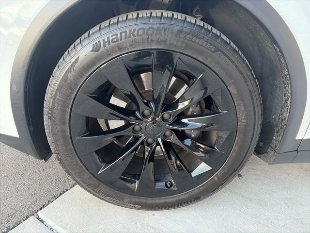 2016 Tesla Model X - Image 10 of 21
