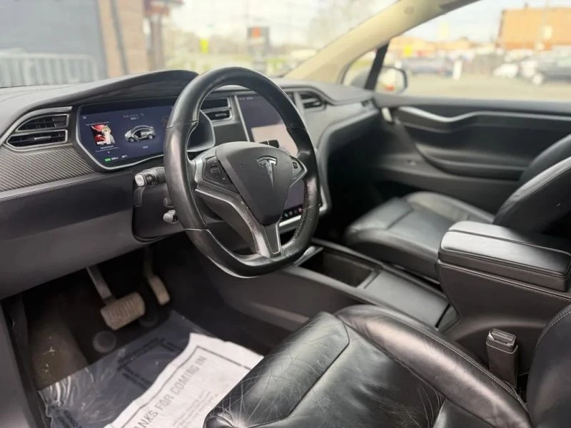 2016 Tesla Model X - Image 10 of 12