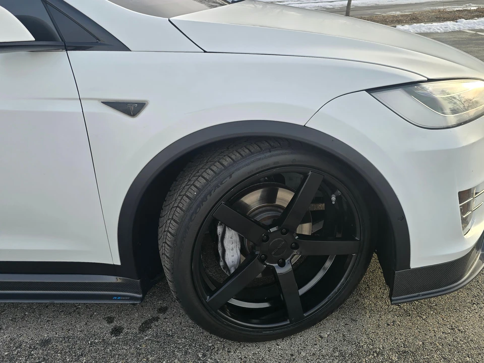 2016 Tesla Model X - Image 30 of 31