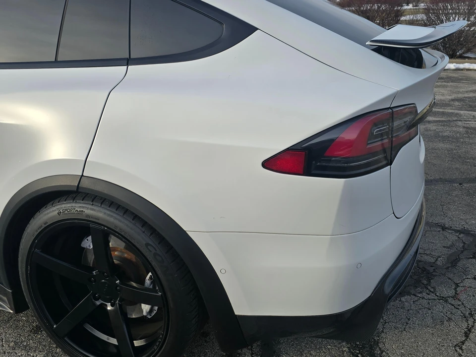 2016 Tesla Model X - Image 22 of 31